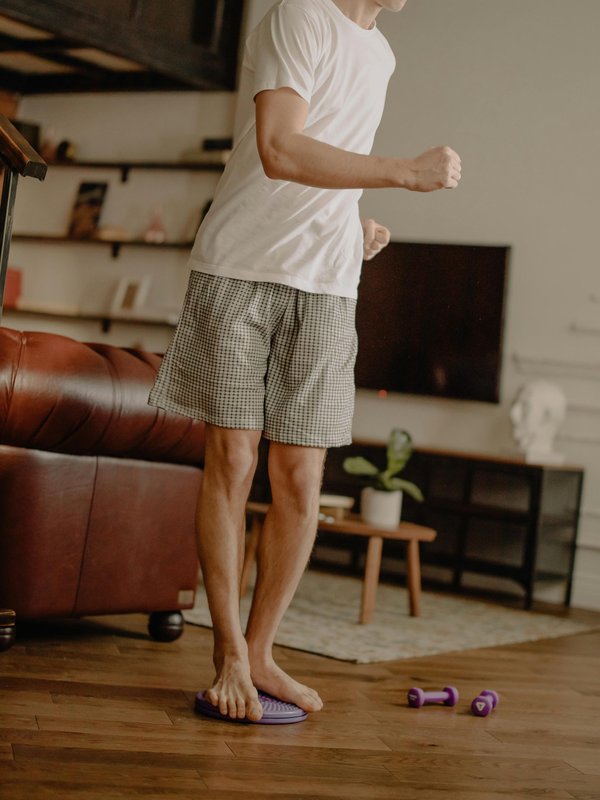 Équilibrez-vous avec la planche d'équilibre ronde therra™